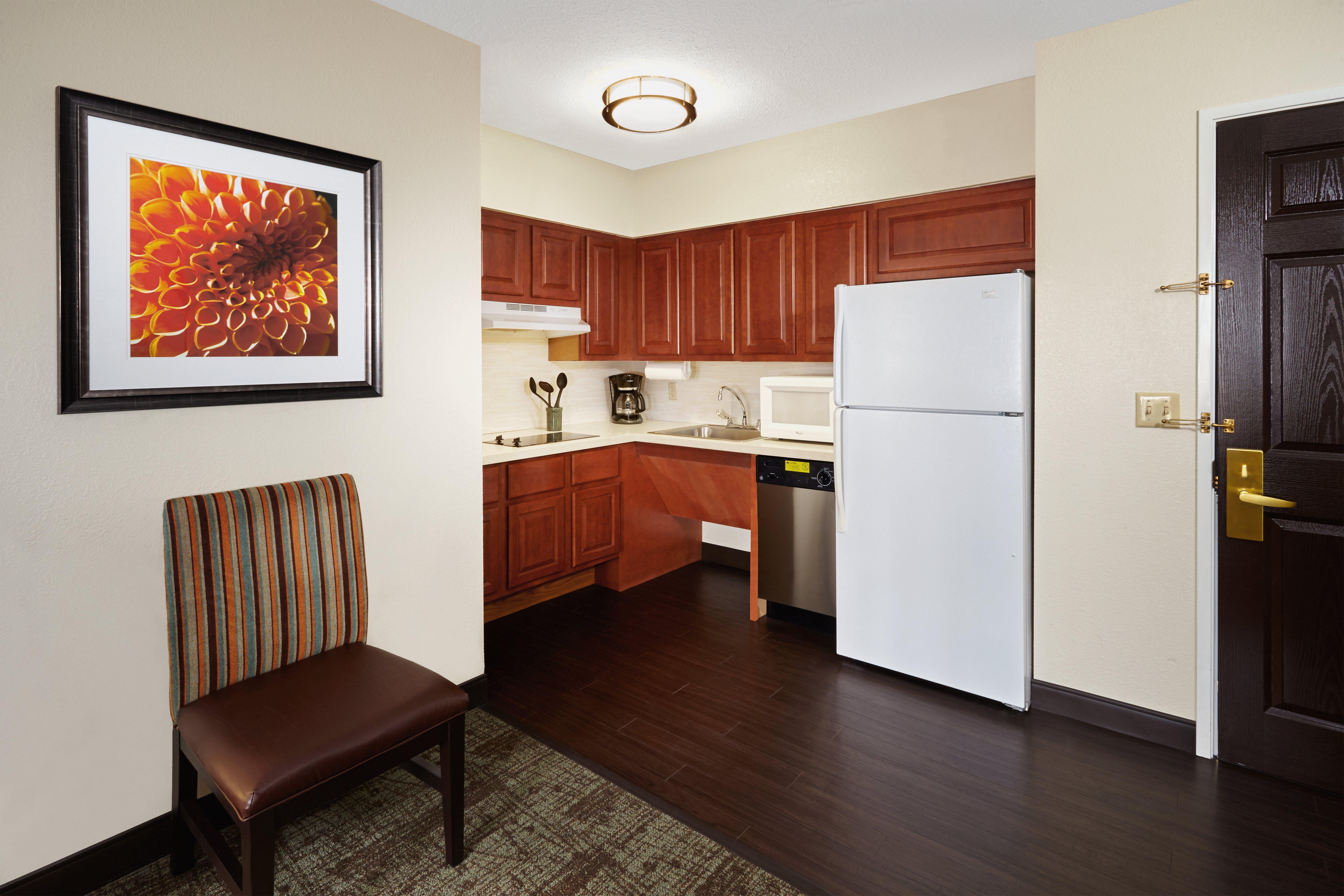 Staybridge Suites Hotel Springfield South, An Ihg Hotel Экстерьер фото